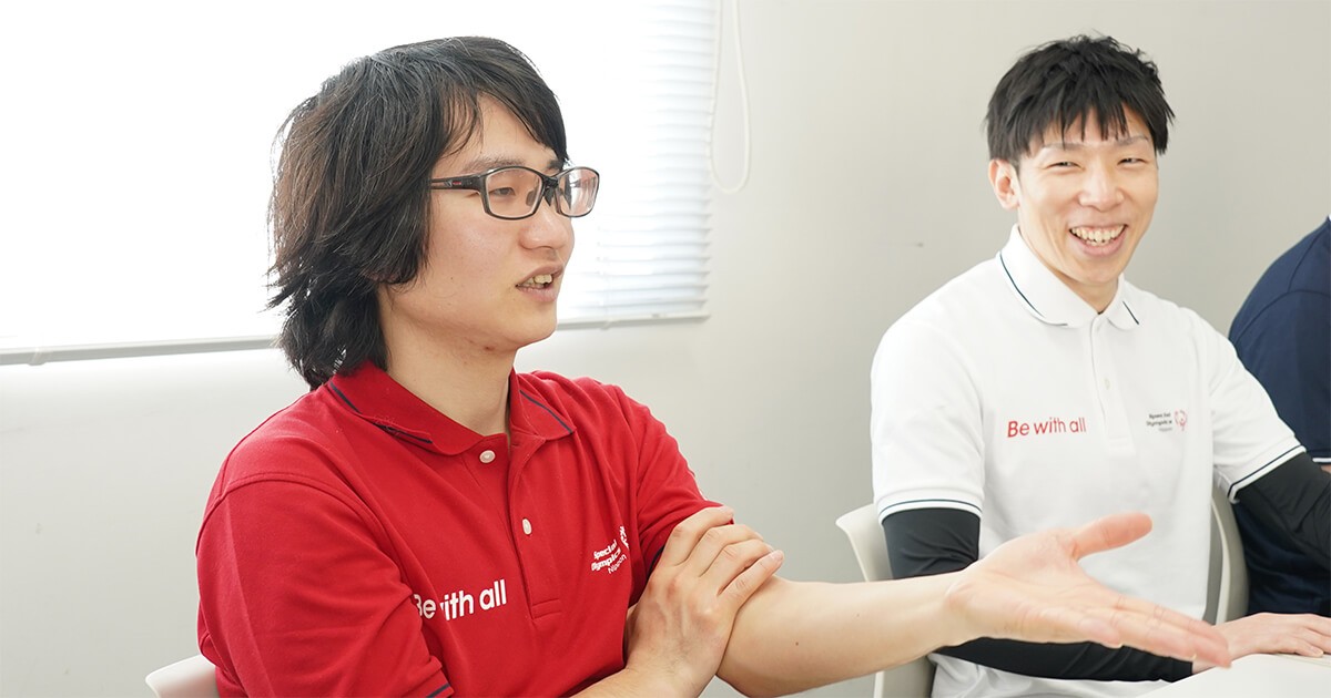 写真：仲江氏が話している様子