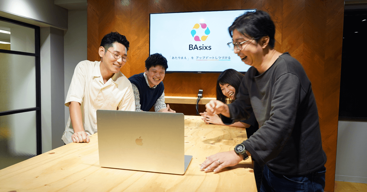ブランドムービー制作プロジェクトメンバーの対談風景-3