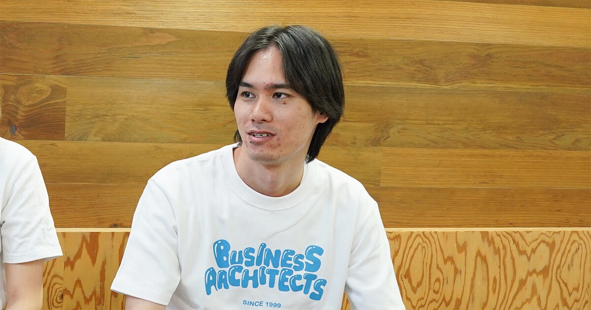 廣川(ディレクター)が話す様子
