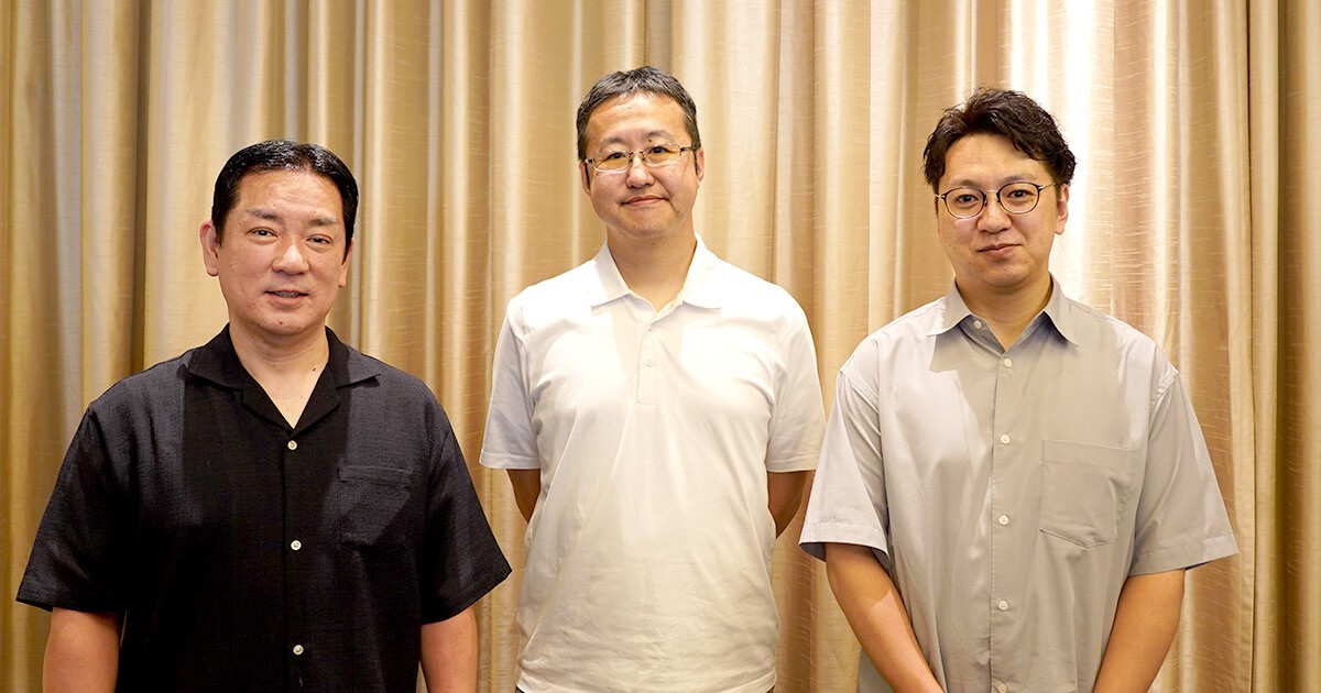 集合写真（左から、山本、田代、野島）